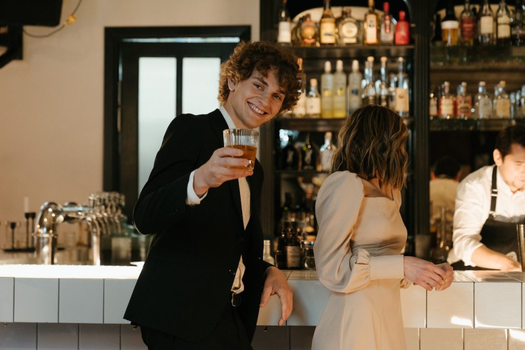open bar co to